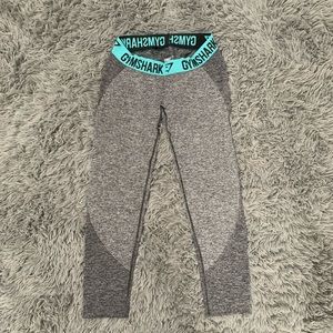 GYM SHARK Dry Capri Leggings